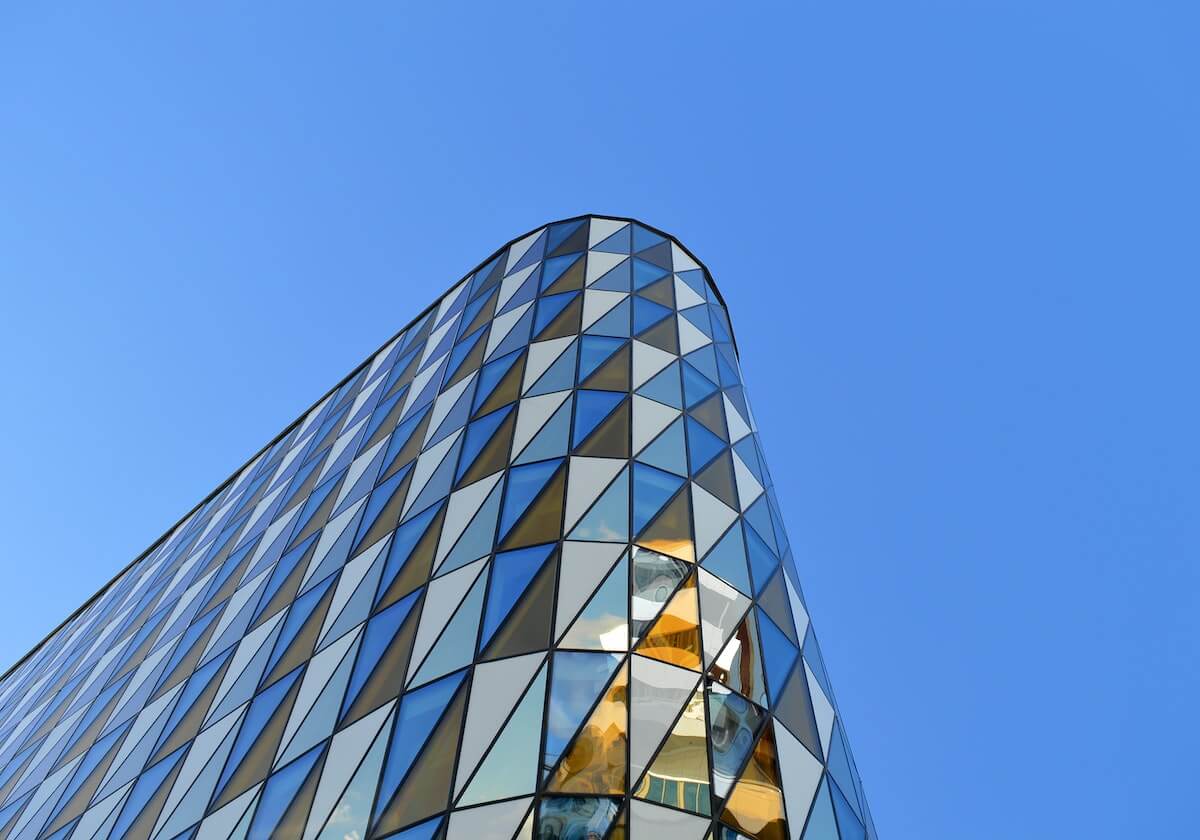 开云在线-“手机致伤”，滑雪比赛为啥非得带手机？