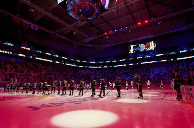 时隔2234天KHL重返中国！上海龙主场首秀1-2惜败，福帅创三重历史